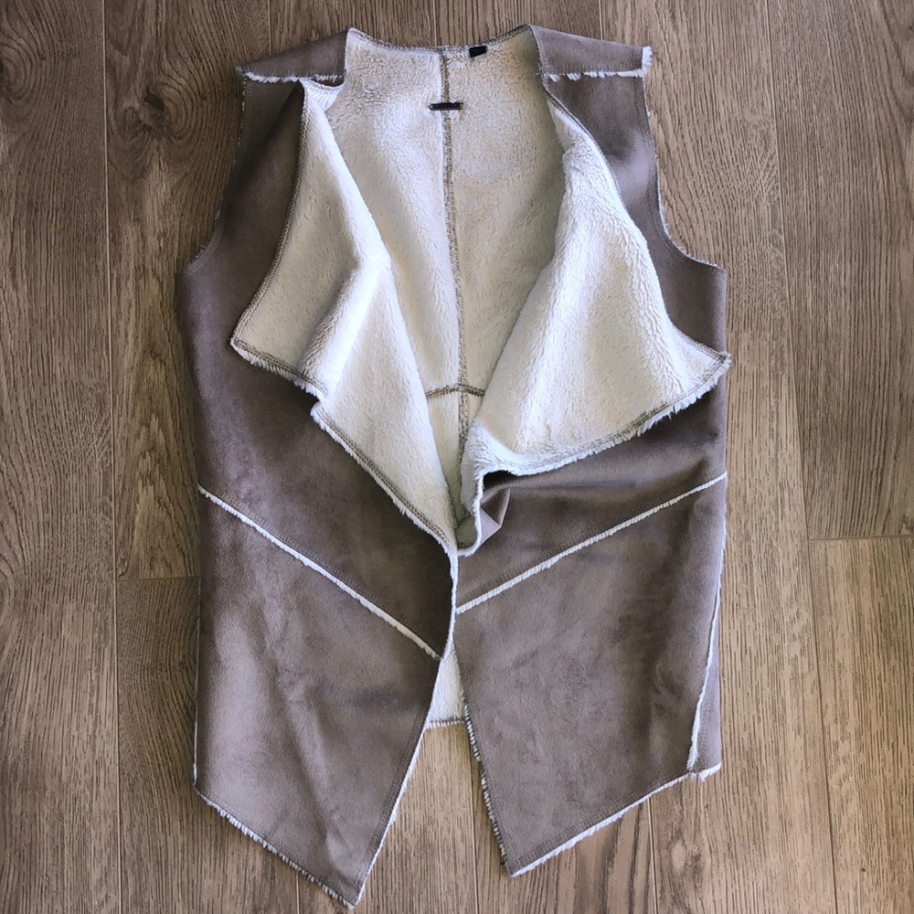 Guess Faux Sherpa Vest